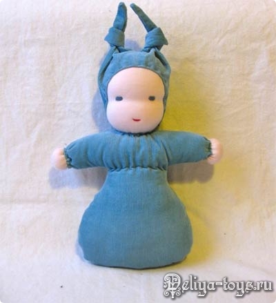 Вальдорфская кукла в пришивном комбенизоне
